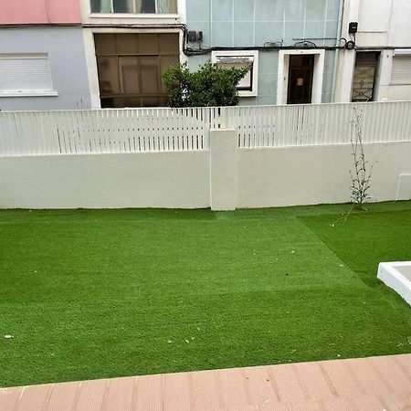 Lovely 2 Bedroom Apartment In South Lisbon Баррейру Экстерьер фото